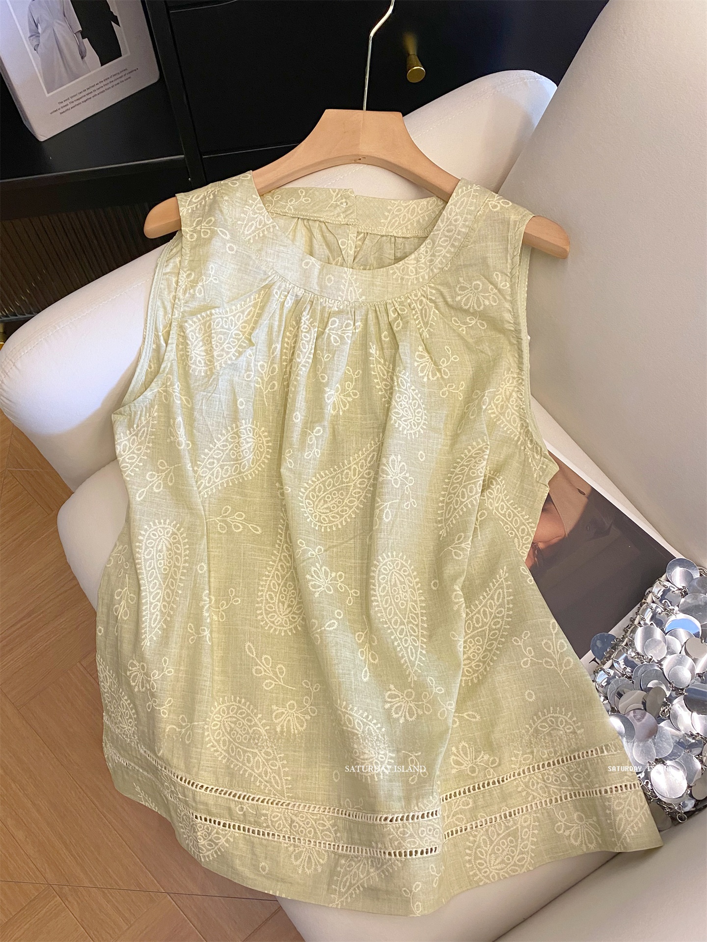 Embroidery Unique Design - Korean Design round Ne Svel irt