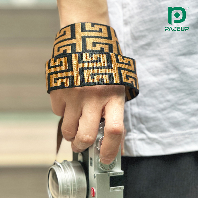 Camera Strap Embroidery Classi – Embroidery Alpha recenzja i cena