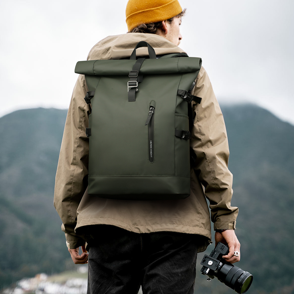 Heroic Knight Men's Backpack O – Embroidery Computer recenzja i cena